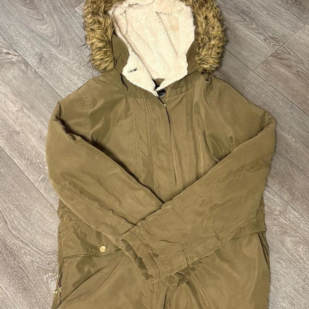 soft cozy Love Tree khaki green parka with fur hood